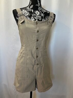 Khaki Overalls Shorts Romper Snap Front Women’s M